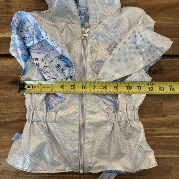 Disney Park Frozen Elsa Anna Cape Silver Jacket Size 4 Toddler Girl Parks Trip - Picture 15 of 16